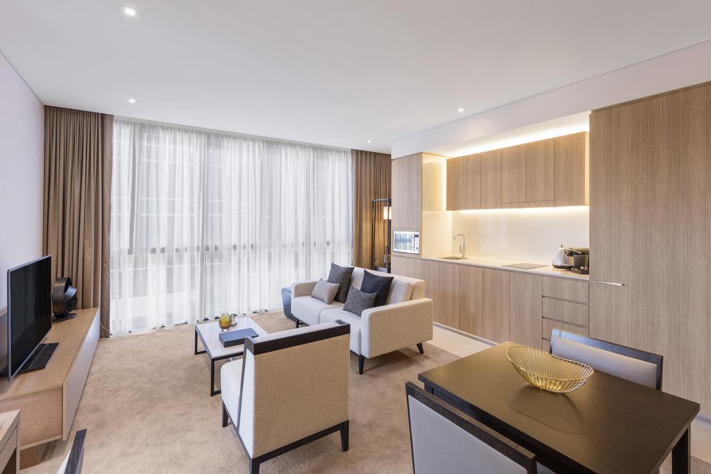 Skye Hotel Suites Parramatta Exterior foto Interior of a typical apartment