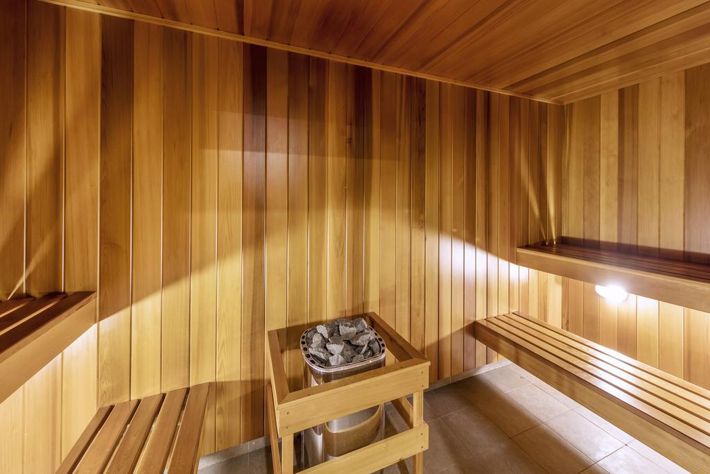 Skye Hotel Suites Parramatta Exterior foto A Finnish sauna